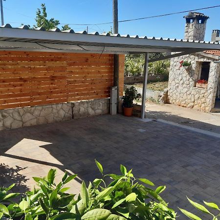 Ana I Ljubo Apartman Sukošan Kültér fotó