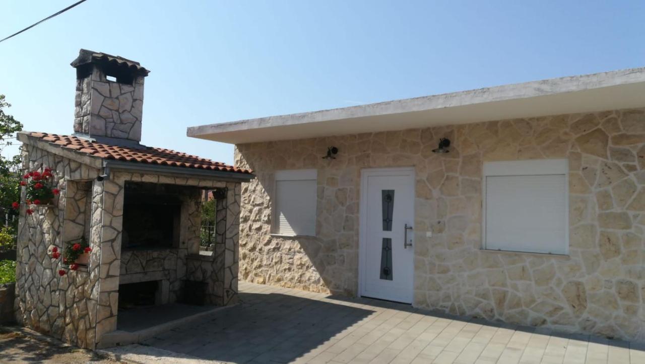 Ana I Ljubo Apartman Sukošan Kültér fotó