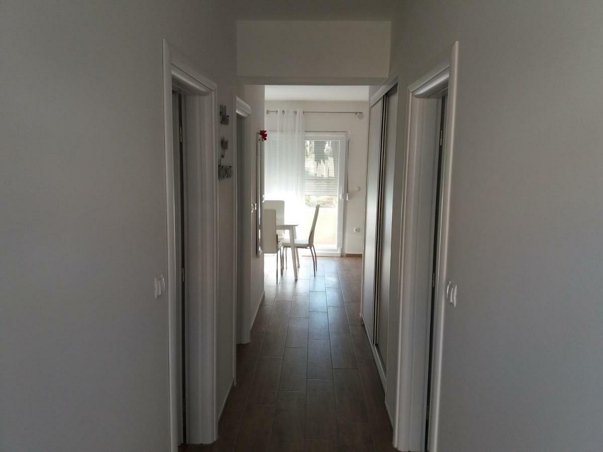 Ana I Ljubo Apartman Sukošan Kültér fotó